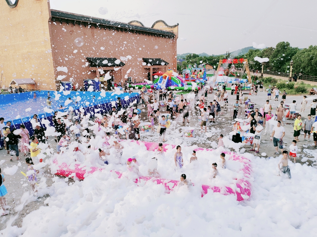 宁乡道林古镇开启“消暑模式” 水乐园音乐狂欢节持续一个月