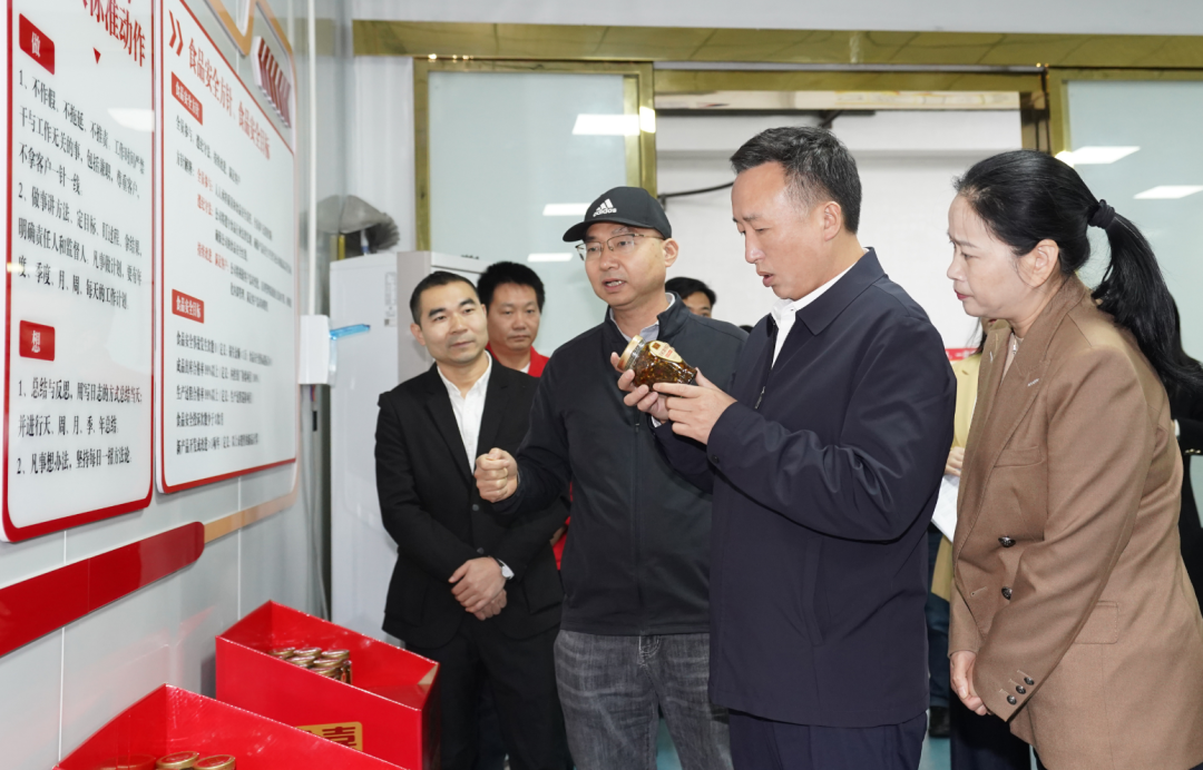 黄滔调研白马桥街道“4×5”相关工作