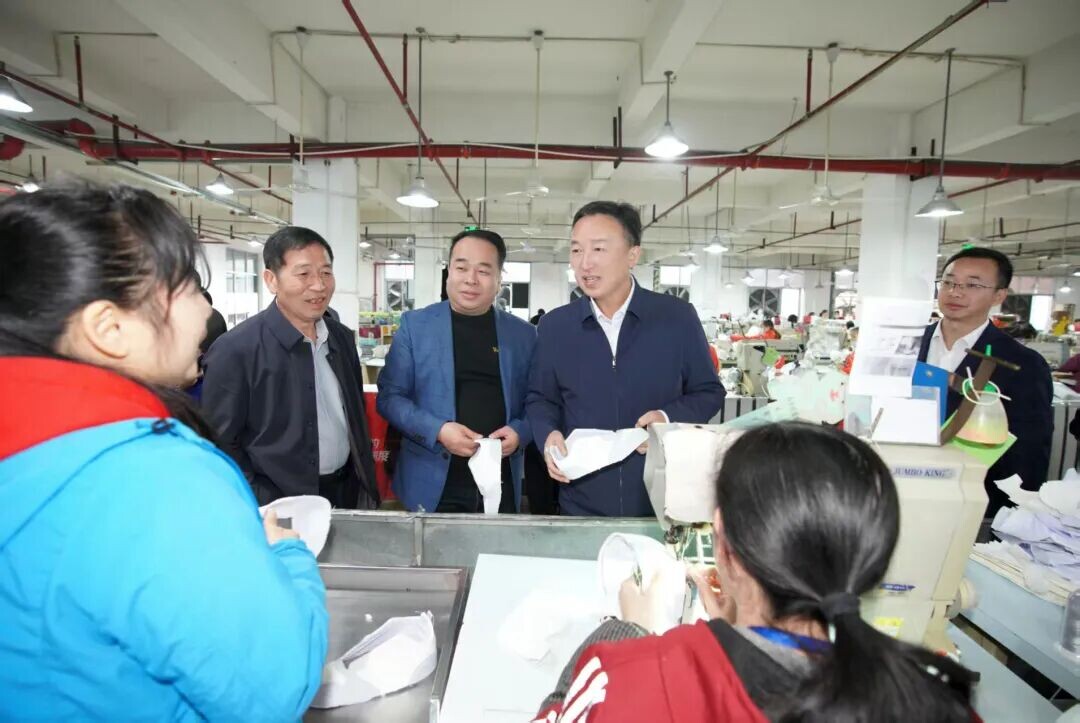 黄滔调研大成桥镇“4×5”重点工作