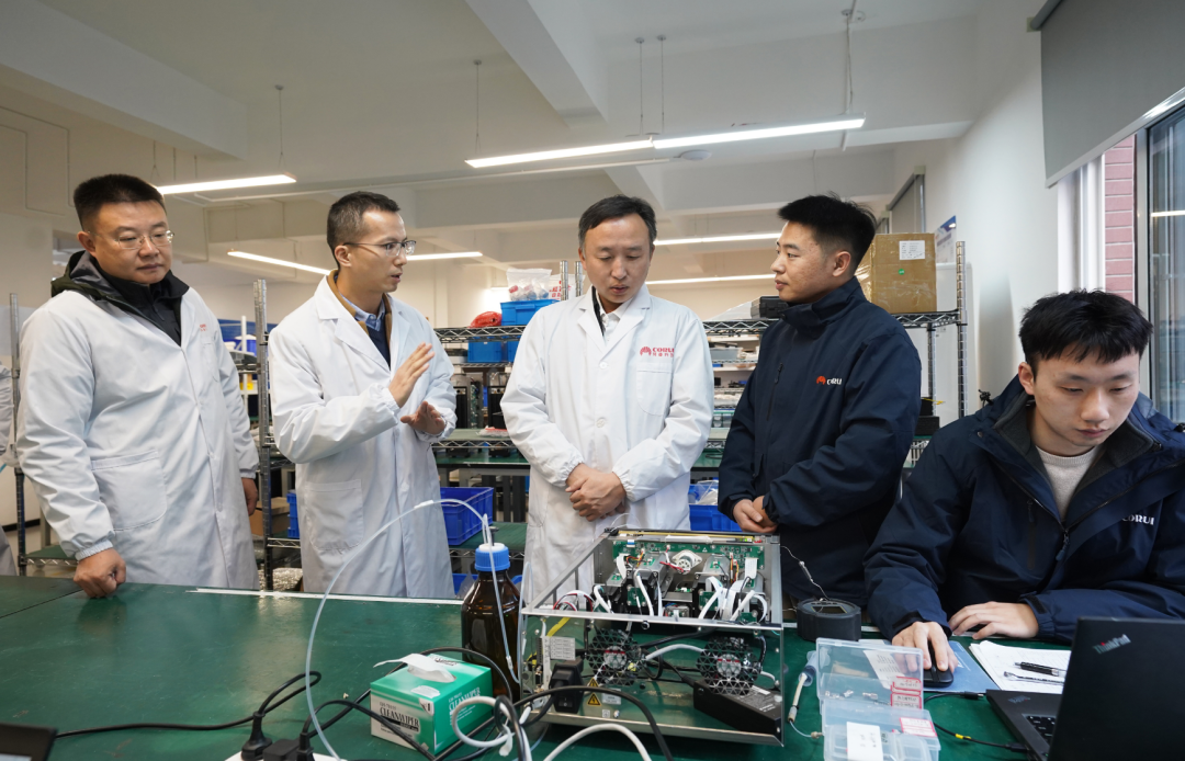 黄滔率队赴四川招商考察